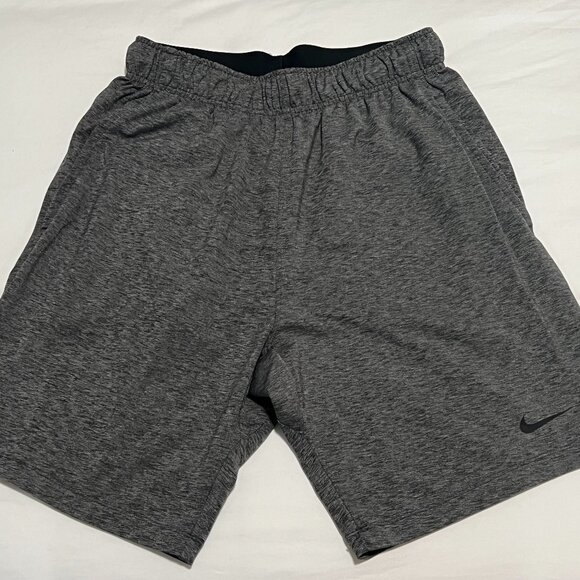 nike yoga dri-fit shorts - Picture 1 of 2